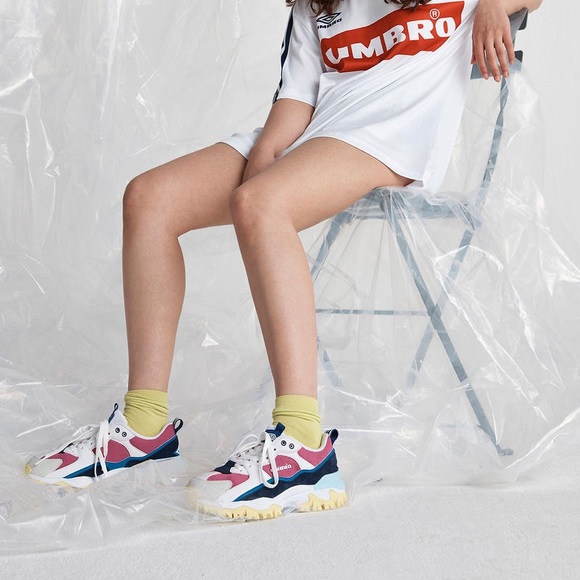 Umbro Bumpy Sneakers - size 7 women’s - Brand new - Picture 8 of 8